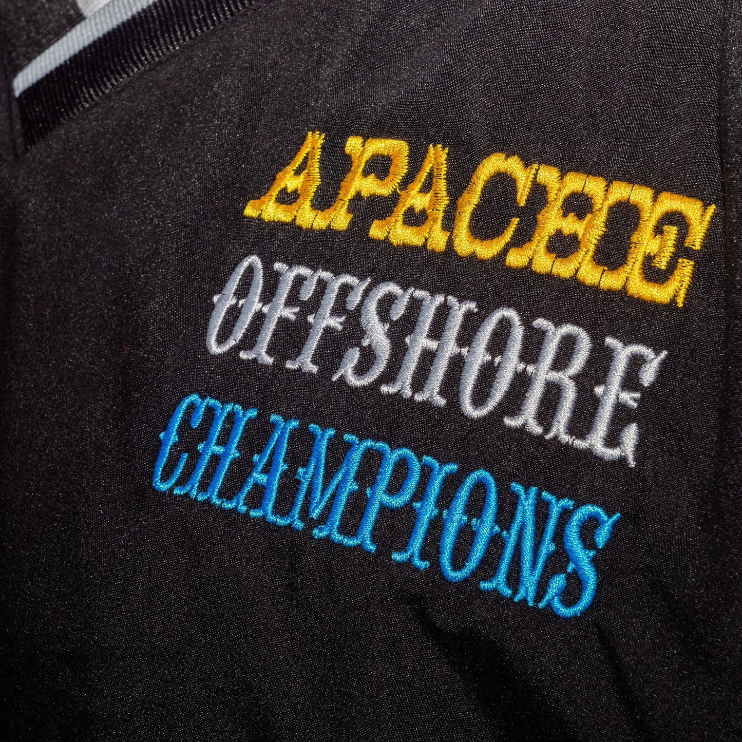Apache Powerboats Offshore Champions Windbreaker | Black